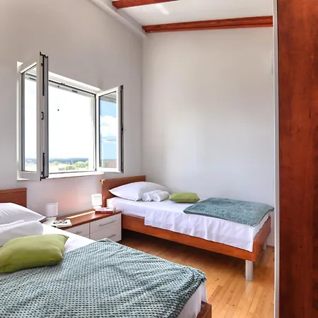 Srecko Holiday home *