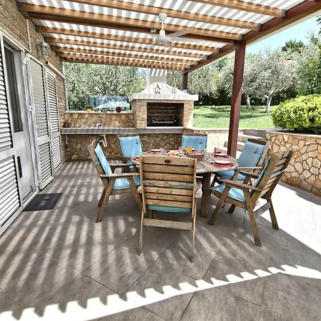 Holiday home Srecko *